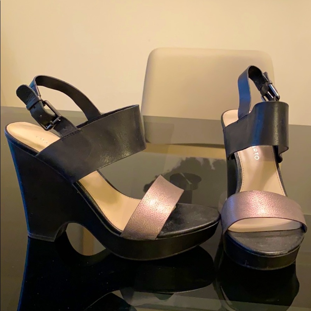 Black and silver wedges